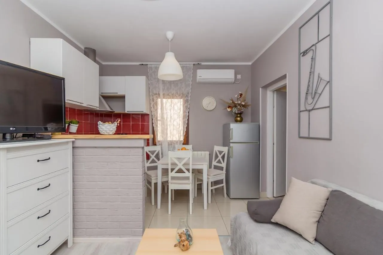 Apartment Box Porec