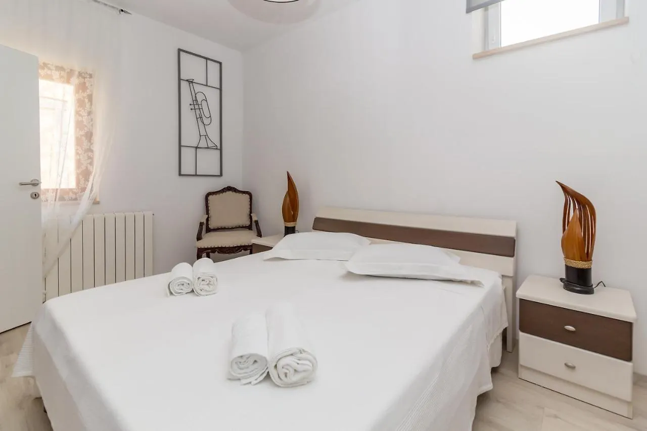 Apartment Box Porec