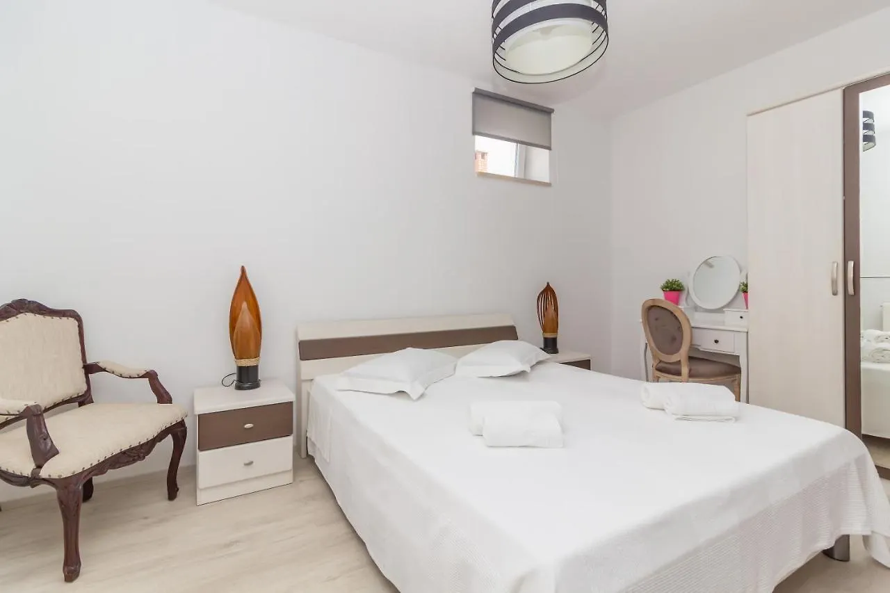 Apartment Box Porec Croatia